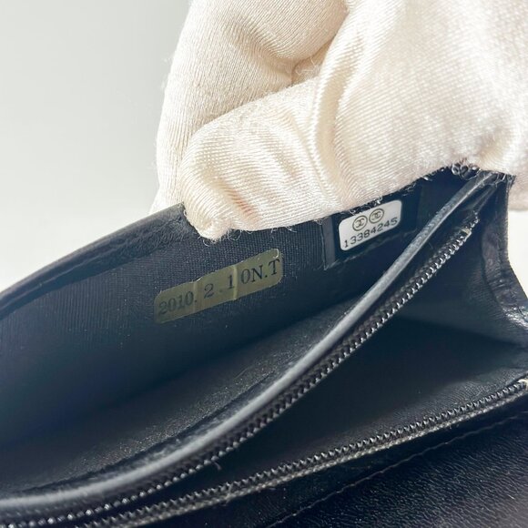 Chanel Black Wallet with Chain - Picture 14 of 16
